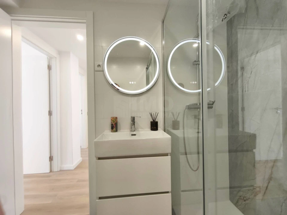 Apartamento T2 para Venda em Sé Nova, Santa Cruz, Almedina e São Bartolomeu Foto 9