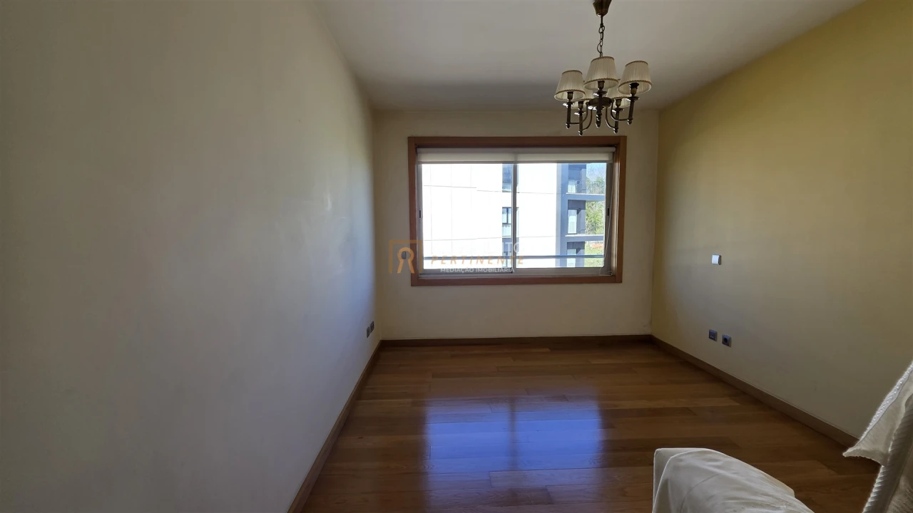 Apartamento T1 para Arrendamento em Cidade da Maia Foto 28