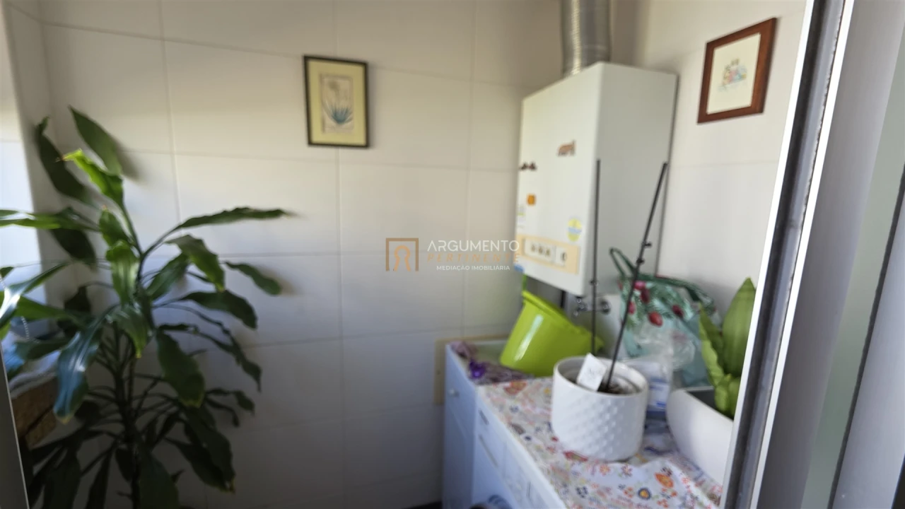 Apartamento T1 para Arrendamento em Cidade da Maia Foto 3