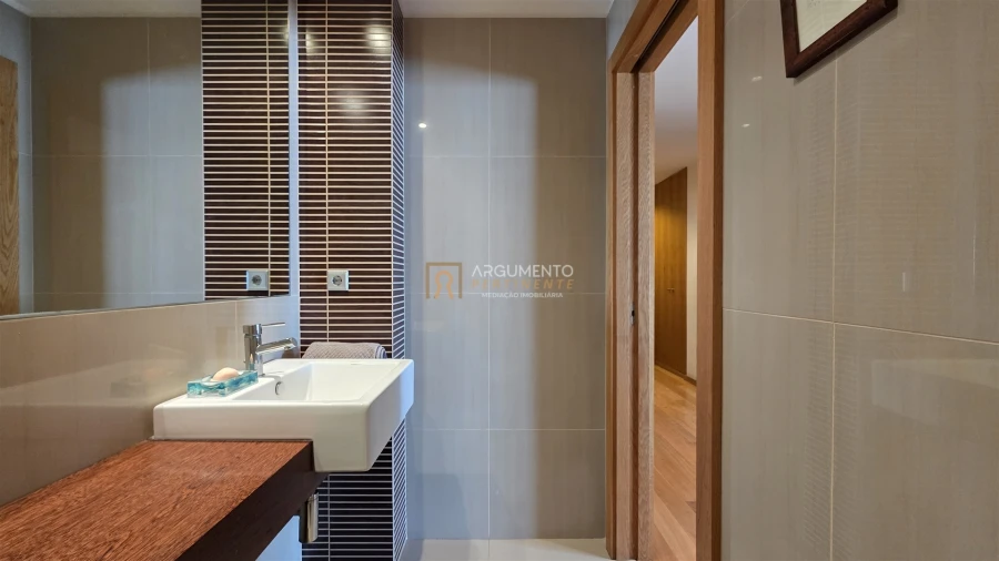 Apartamento T1 para Arrendamento em Cidade da Maia Foto 14