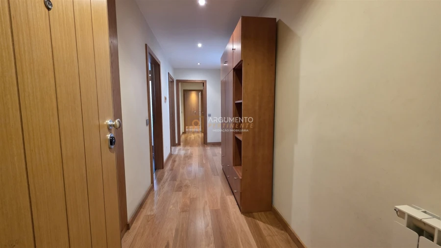 Apartamento T1 para Arrendamento em Cidade da Maia Foto 23