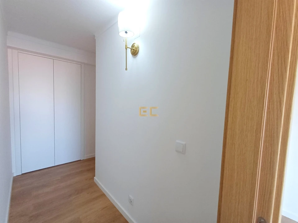 Apartamento T2 para Venda em Buarcos Foto 38
