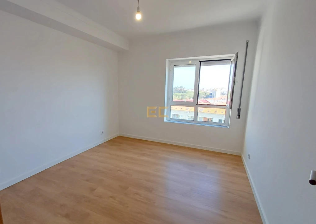 Apartamento T2 para Venda em Buarcos Foto 31
