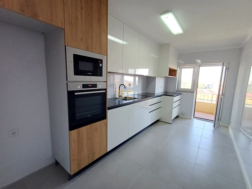 Apartamento T2 para Venda em Buarcos Foto 5