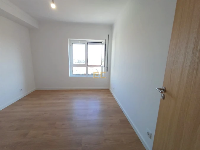 Apartamento T2 para Venda em Buarcos Foto 32