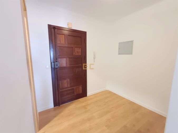 Apartamento T2 para Venda em Buarcos Foto 2
