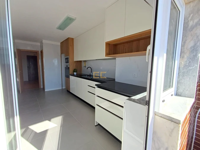 Apartamento T2 para Venda em Buarcos Foto 6
