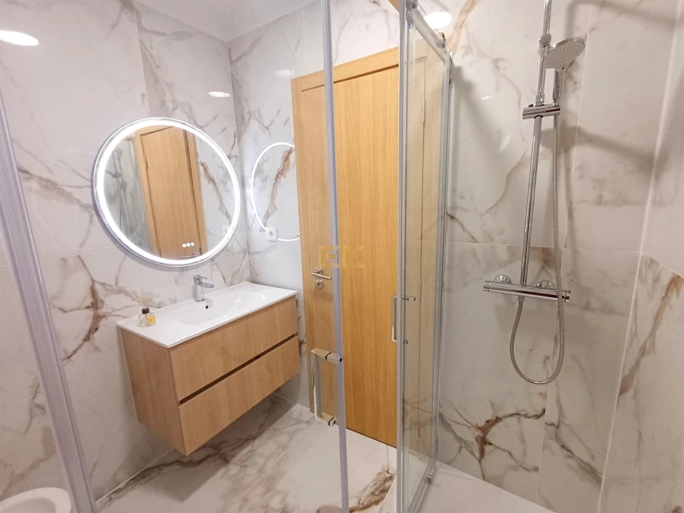 Apartamento T2 para Venda em Buarcos Foto 26