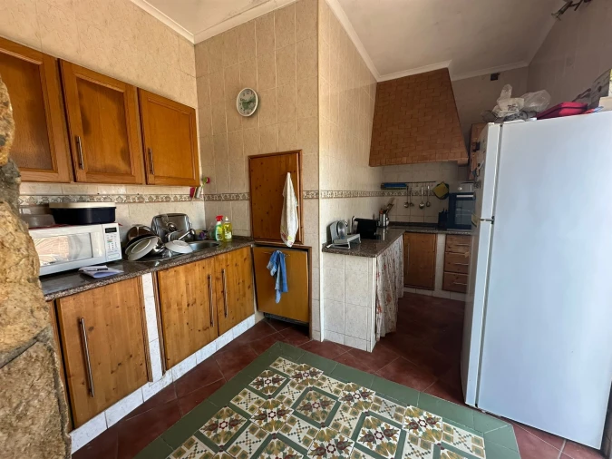 Moradia T1 para Venda em Quelfes Foto 8