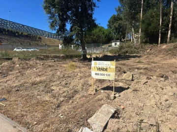 Terreno para Venda em Vilar de Andorinho