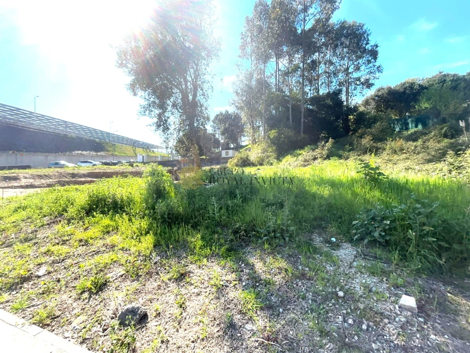 Terreno para Venda em Vilar de Andorinho Foto 19