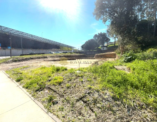Terreno para Venda em Vilar de Andorinho Foto 13
