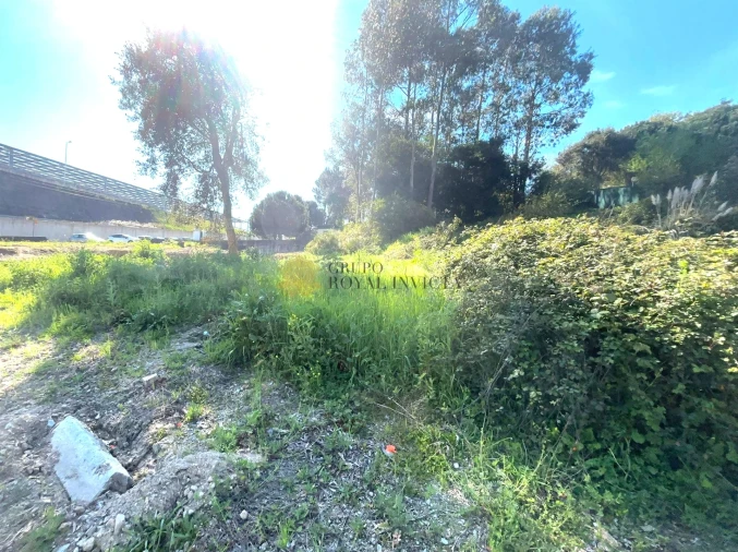 Terreno para Venda em Vilar de Andorinho Foto 11