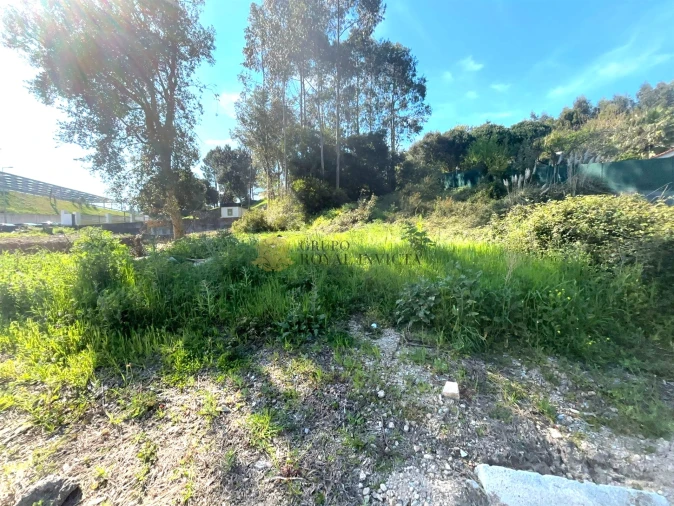 Terreno para Venda em Vilar de Andorinho Foto 21