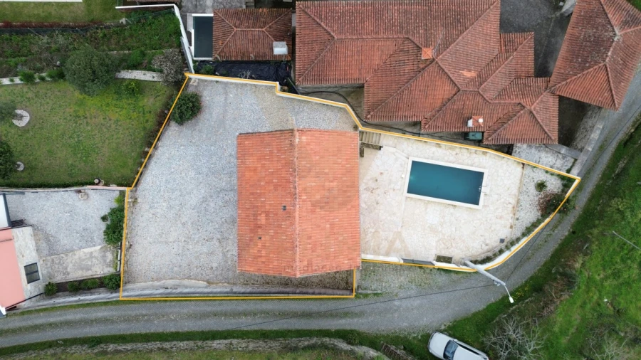 Moradia T3 para Venda em Labruja Foto 30