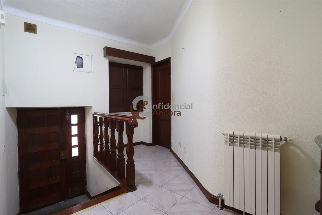 Moradia T2 para Venda em Nespereira Foto 13