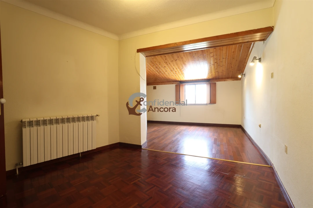 Moradia T2 para Venda em Nespereira Foto 17