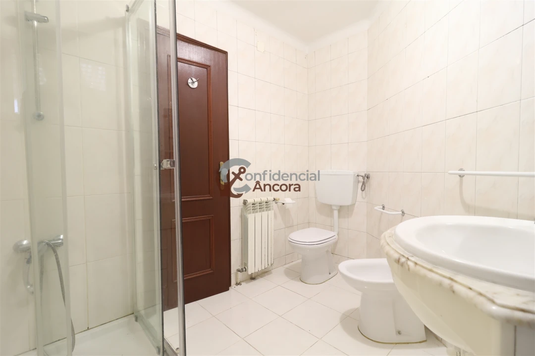 Moradia T2 para Venda em Nespereira Foto 12