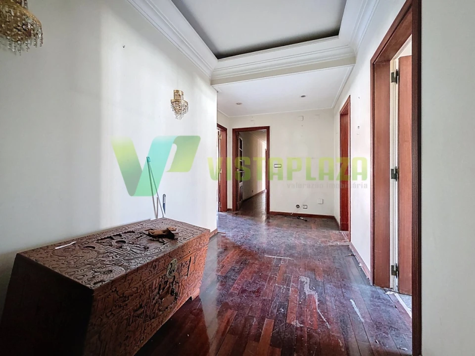 Apartamento T4 para Venda em Areeiro Foto 8