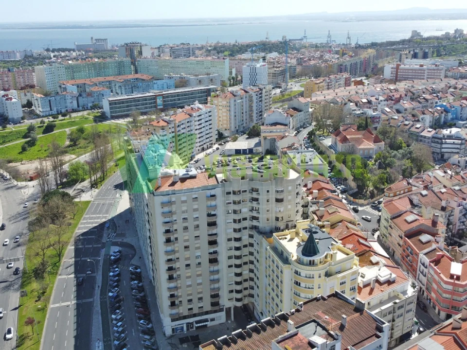 Apartamento T4 para Venda em Areeiro Foto 27