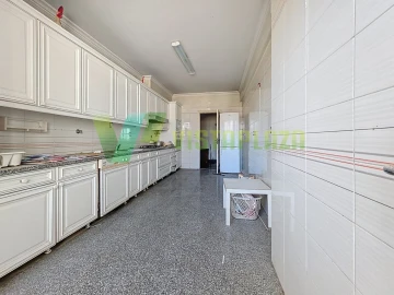 Apartamento T4 para Venda em Areeiro