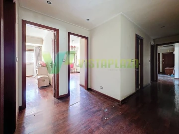 Apartamento T4 para Venda em Areeiro