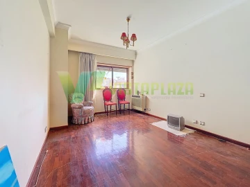 Apartamento T4 para Venda em Areeiro