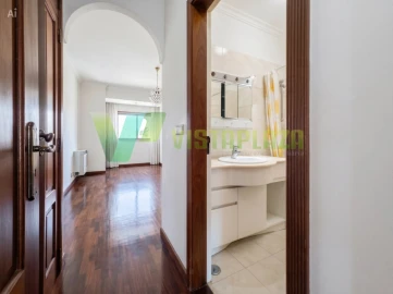 Apartamento T4 para Venda em Areeiro