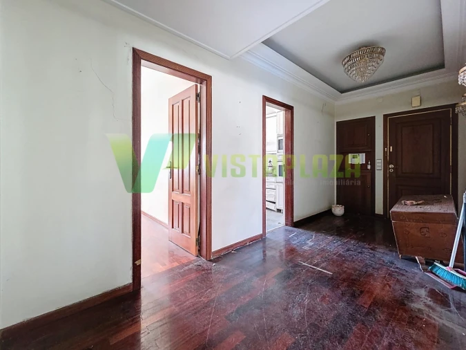Apartamento T4 para Venda em Areeiro Foto 7