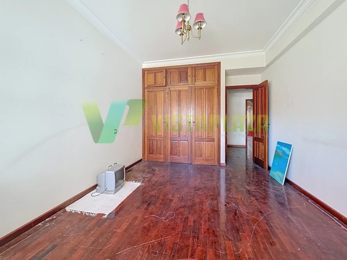 Apartamento T4 para Venda em Areeiro Foto 10