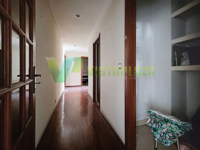 Apartamento T4 para Venda em Areeiro Foto 22