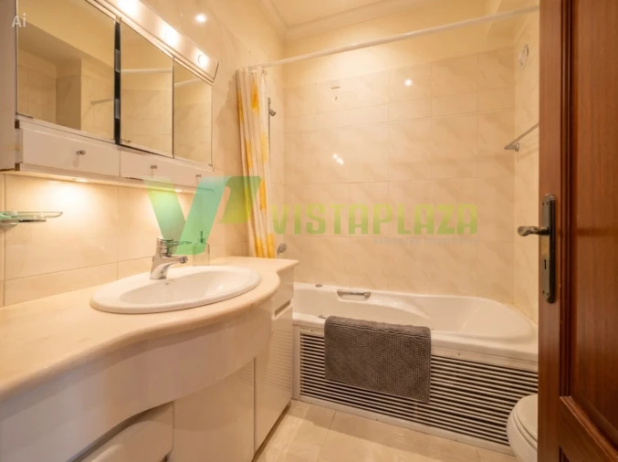 Apartamento T4 para Venda em Areeiro Foto 21