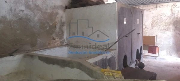 Negócio para Venda em Abrigada e Cabanas de Torres