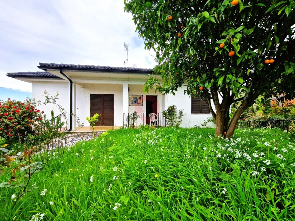 Moradia T3 para Venda em Paderne Foto 2