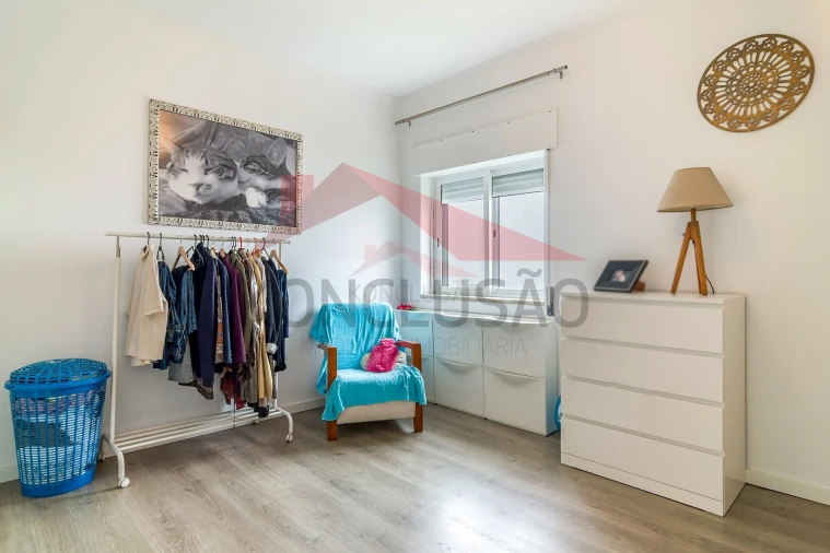Apartamento T4 para Venda em Póvoa de Santa Iria e Forte da Casa Foto 18