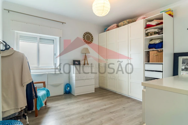 Apartamento T4 para Venda em Póvoa de Santa Iria e Forte da Casa Foto 17
