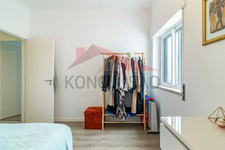 Apartamento T4 para Venda em Póvoa de Santa Iria e Forte da Casa Foto 16