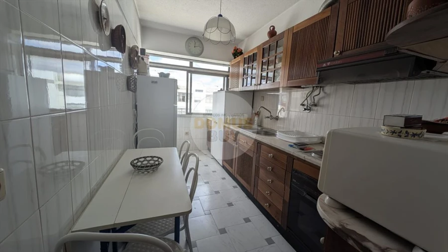 Apartamento T2 para Venda em Costa da Caparica Foto 11