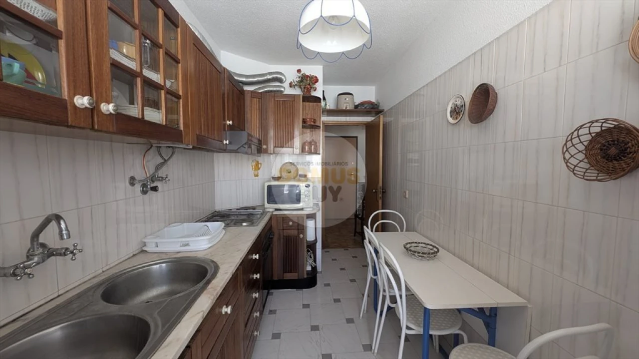 Apartamento T2 para Venda em Costa da Caparica Foto 12