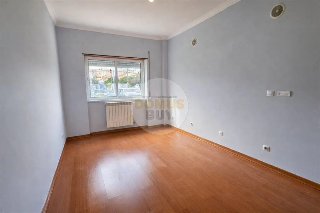 Apartamento T2 para Venda em Seixal, Arrentela e Aldeia de Paio Pires Foto 7