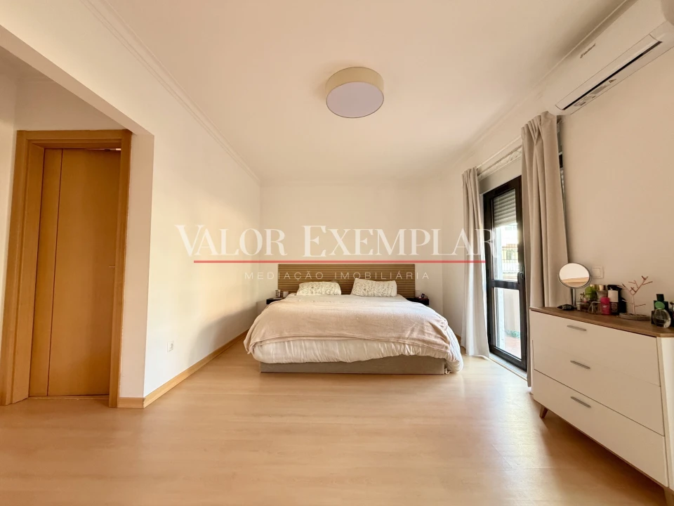 Apartamento T2 para Venda em Pinhal Novo Foto 16