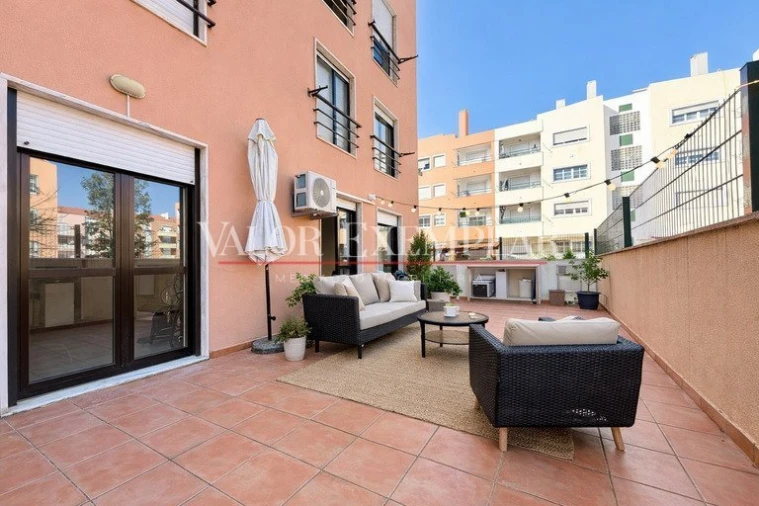 Apartamento T2 para Venda em Pinhal Novo Foto 2