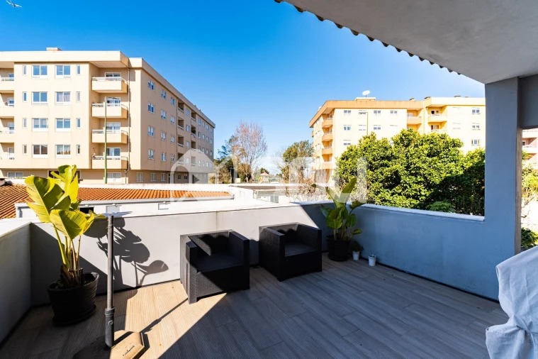 Moradia T5 para Venda em Santa Marinha e São Pedro da Afurada Foto 15