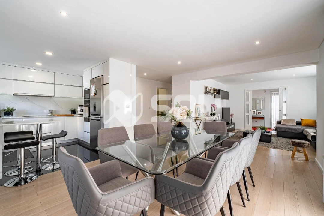 Moradia T5 para Venda em Santa Marinha e São Pedro da Afurada Foto 10