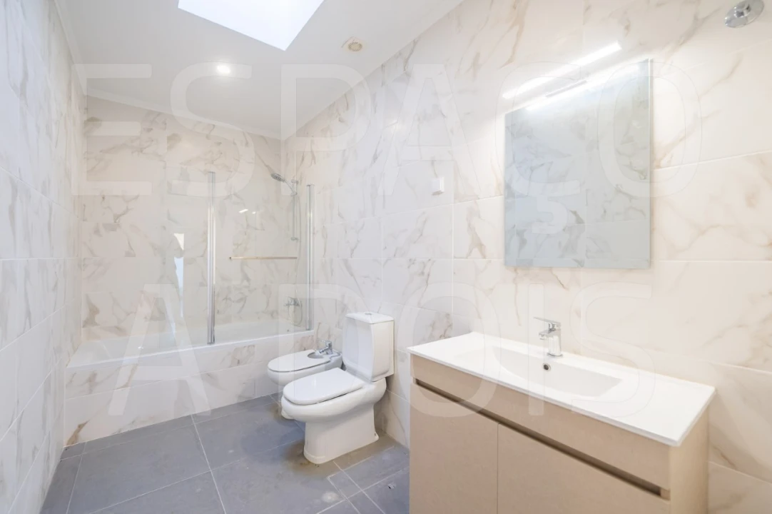 Moradia T2 para Venda em Mina de Água Foto 53