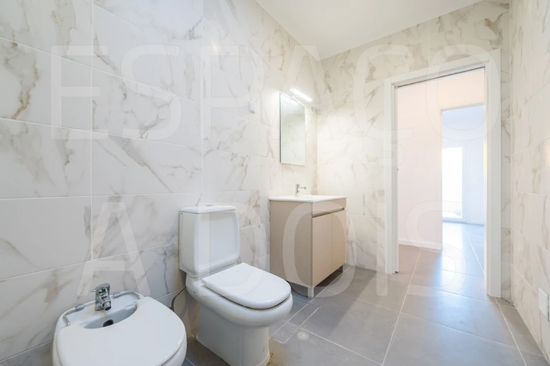 Moradia T2 para Venda em Mina de Água Foto 54