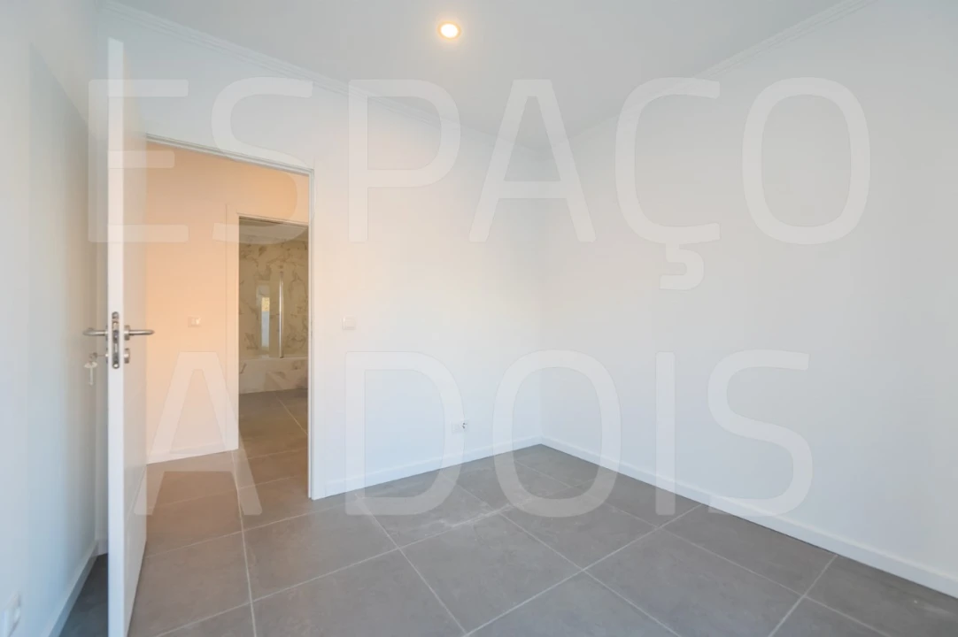 Moradia T2 para Venda em Mina de Água Foto 63