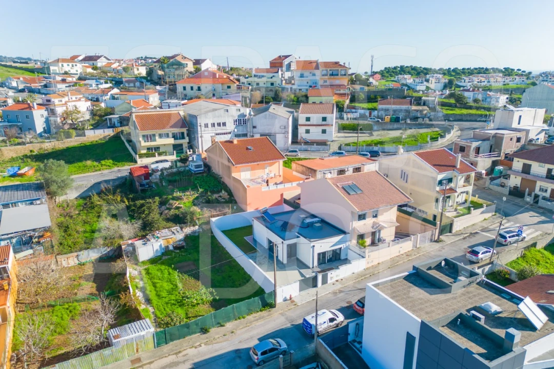 Moradia T2 para Venda em Mina de Água Foto 68