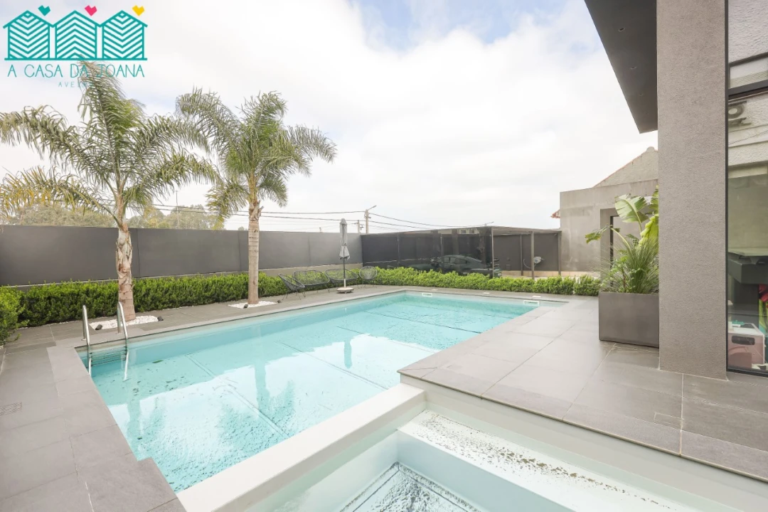 Moradia T4 para Venda em Eixo e Eirol Foto 4