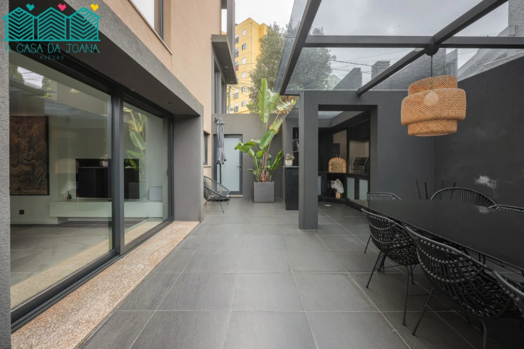 Moradia T4 para Venda em Eixo e Eirol Foto 5